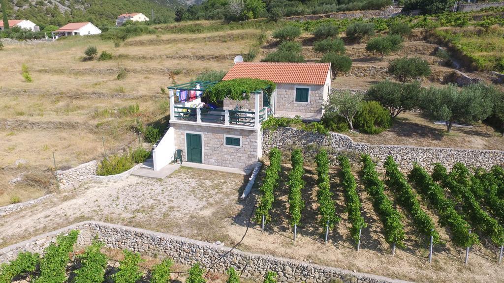 Holiday Home Vineyard House Бол Екстер'єр фото