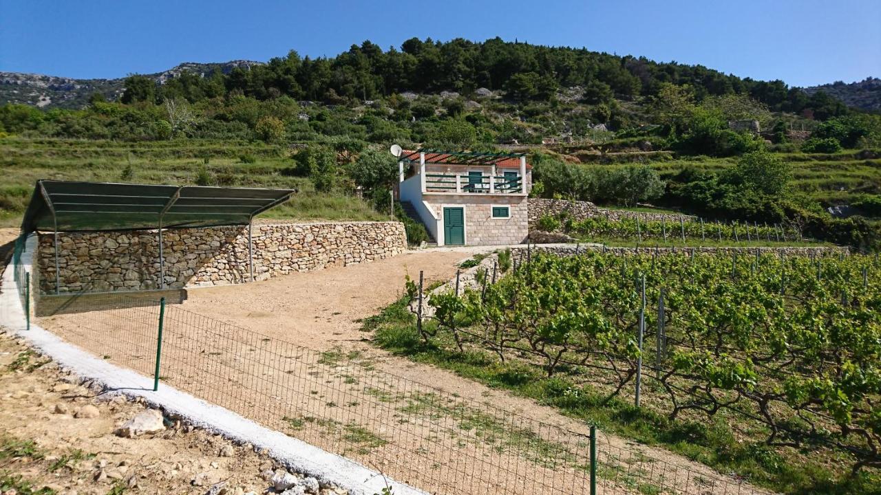 Holiday Home Vineyard House Бол Екстер'єр фото
